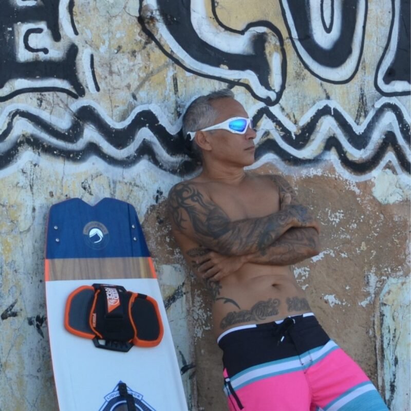 Glogglz® Finz Polarised Sports Sunglasses – Brown / Leopard | UV400 Protection, Anti-Fog & Secure Fit